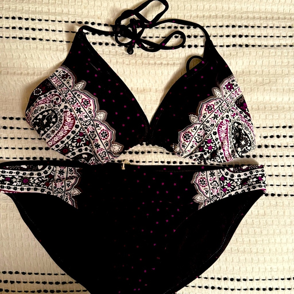 NWT Women’s, Beautiful Converse bikini
